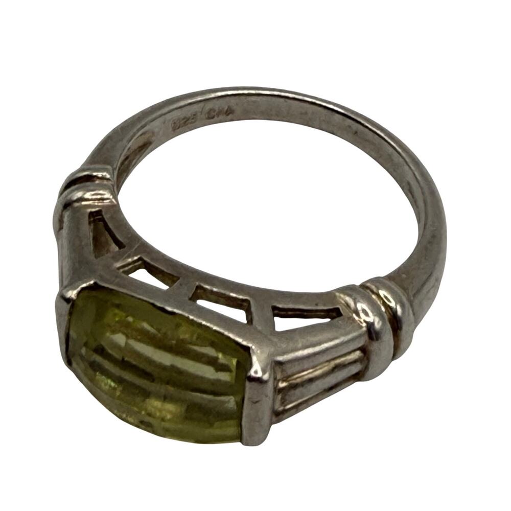 925 Sterling Silver Peridot Ring Size 6.5 (4.49g) - Picture 2 of 6